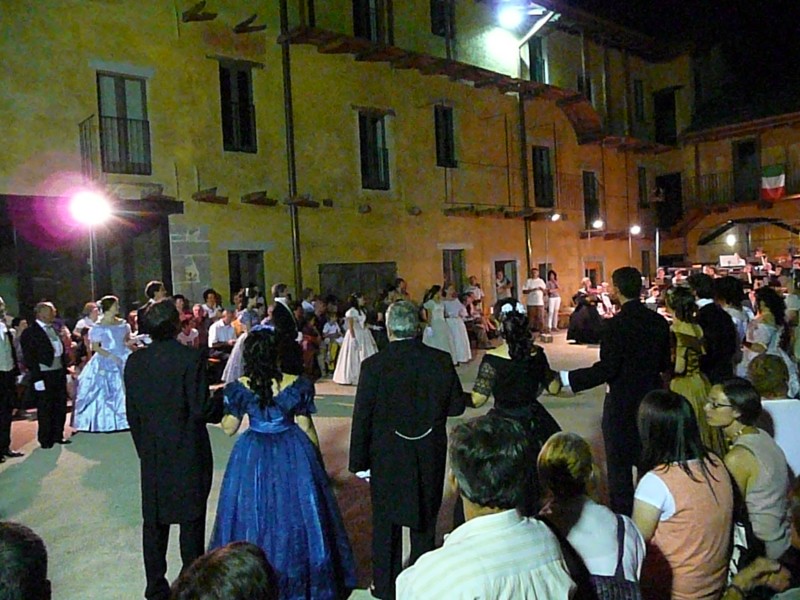 Esibizione con Filarmonica (13).jpg